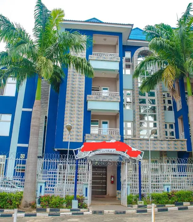 Furnished 16bdrm House in Garki Area 2 for sale in Area 2