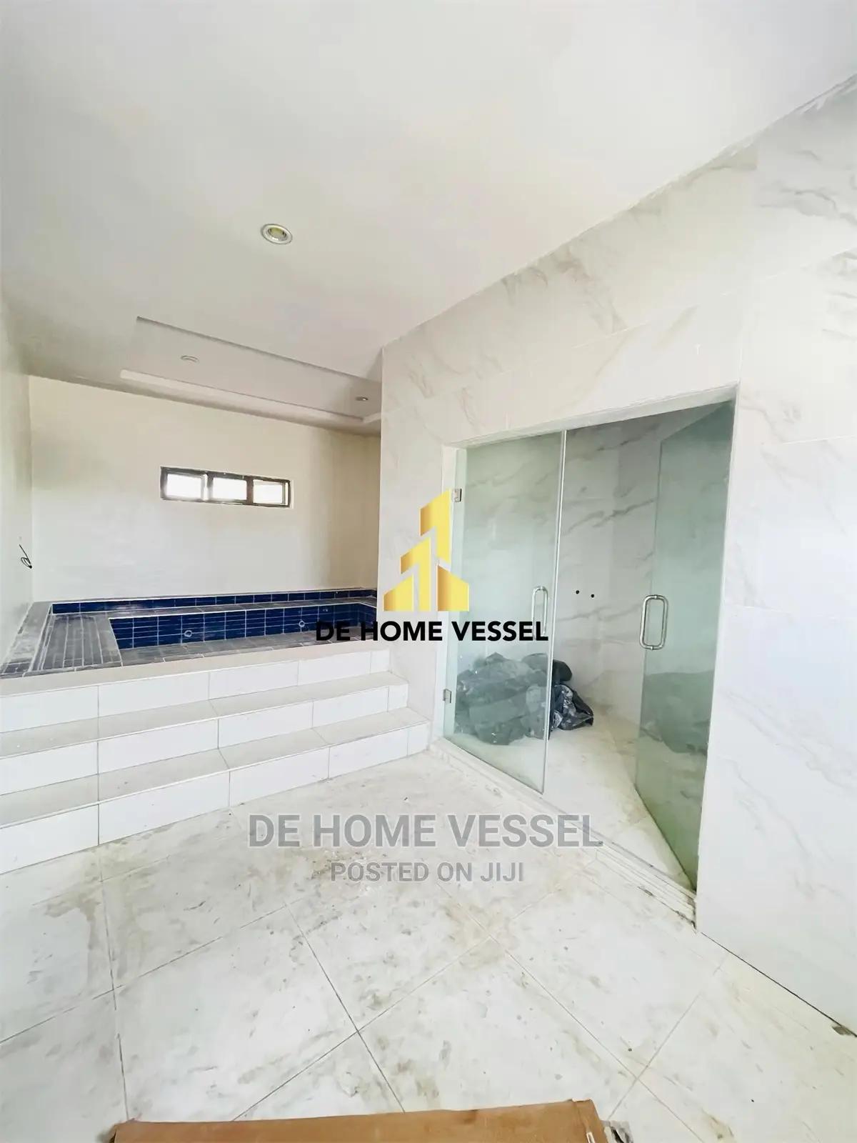 5bdrm Duplex in Lekki Phase 1 for Sale in Lekki Phase 1