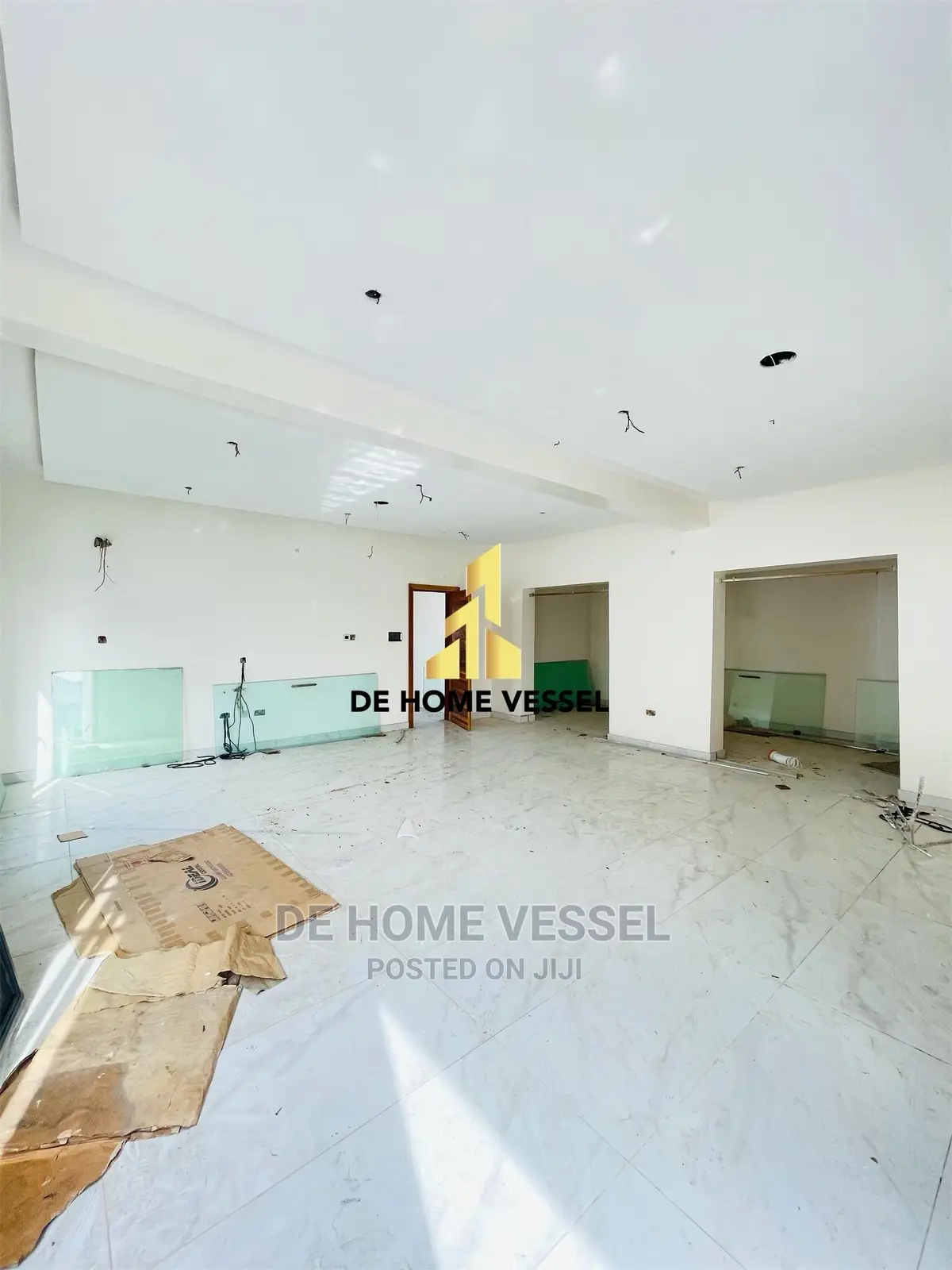5bdrm Duplex in Lekki Phase 1 for Sale in Lekki Phase 1