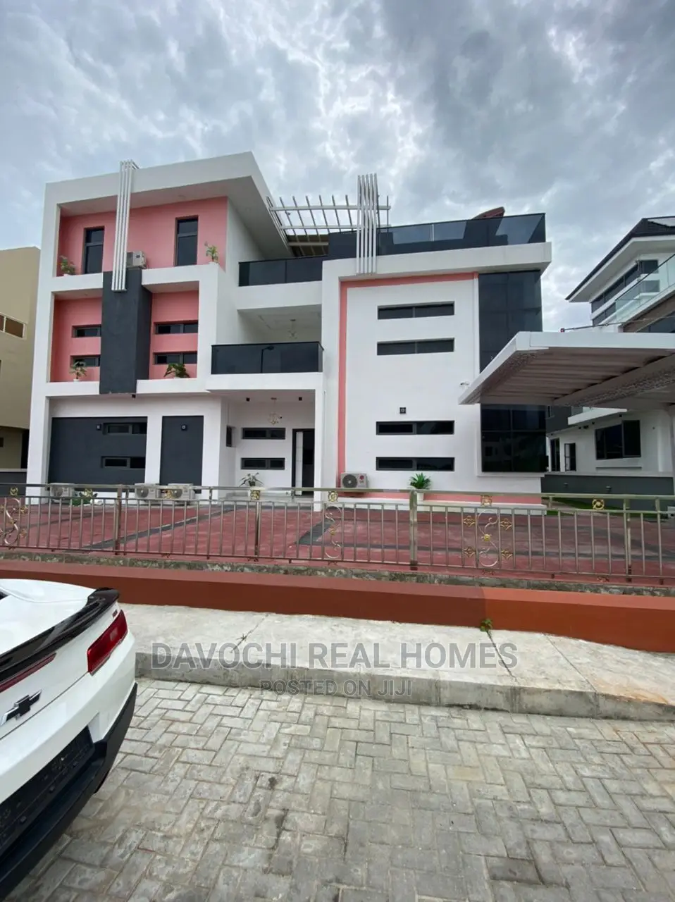 Furnished 5bdrm Duplex in Lekki Ikate for Sale in Ikate