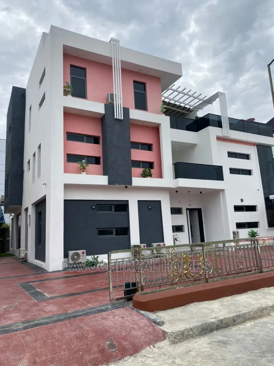 Furnished 5bdrm Duplex in Lekki Ikate for Sale in Ikate