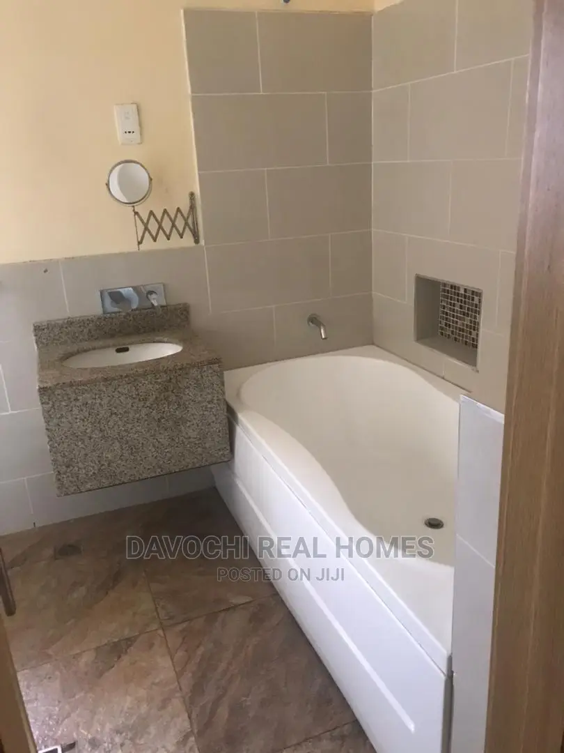 4bdrm Duplex in Ologolo Estate for rent in Ologolo