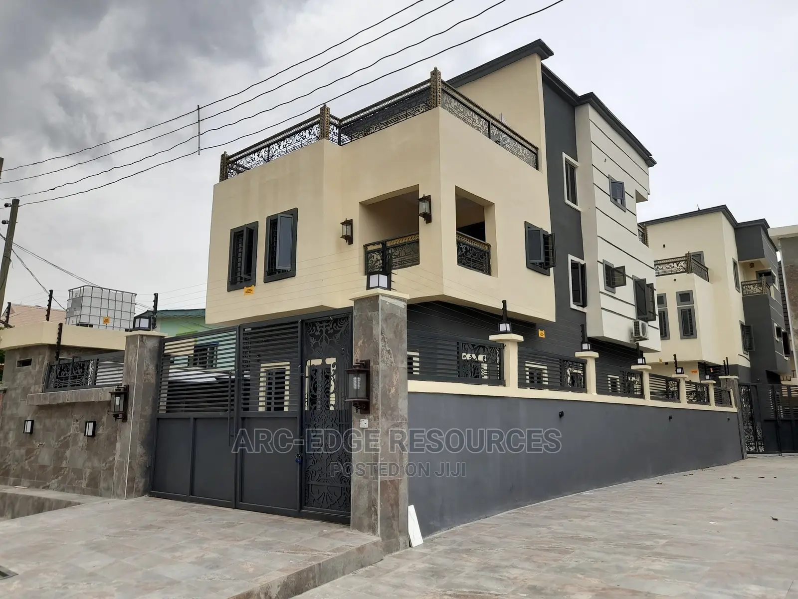 5bdrm Duplex in Apple Junction for sale in Apple Junction