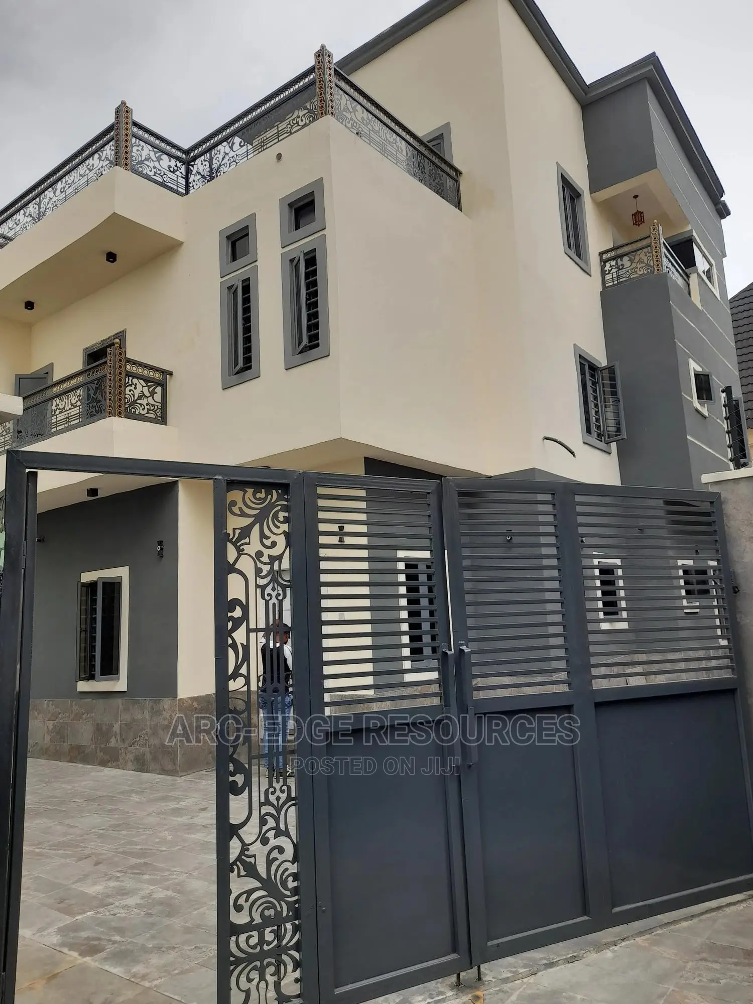 5bdrm Duplex in Apple Junction for sale in Apple Junction