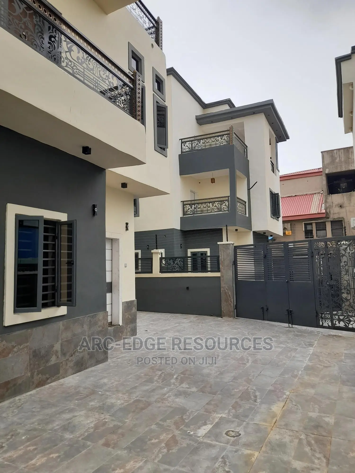 5bdrm Duplex in Apple Junction for sale in Apple Junction