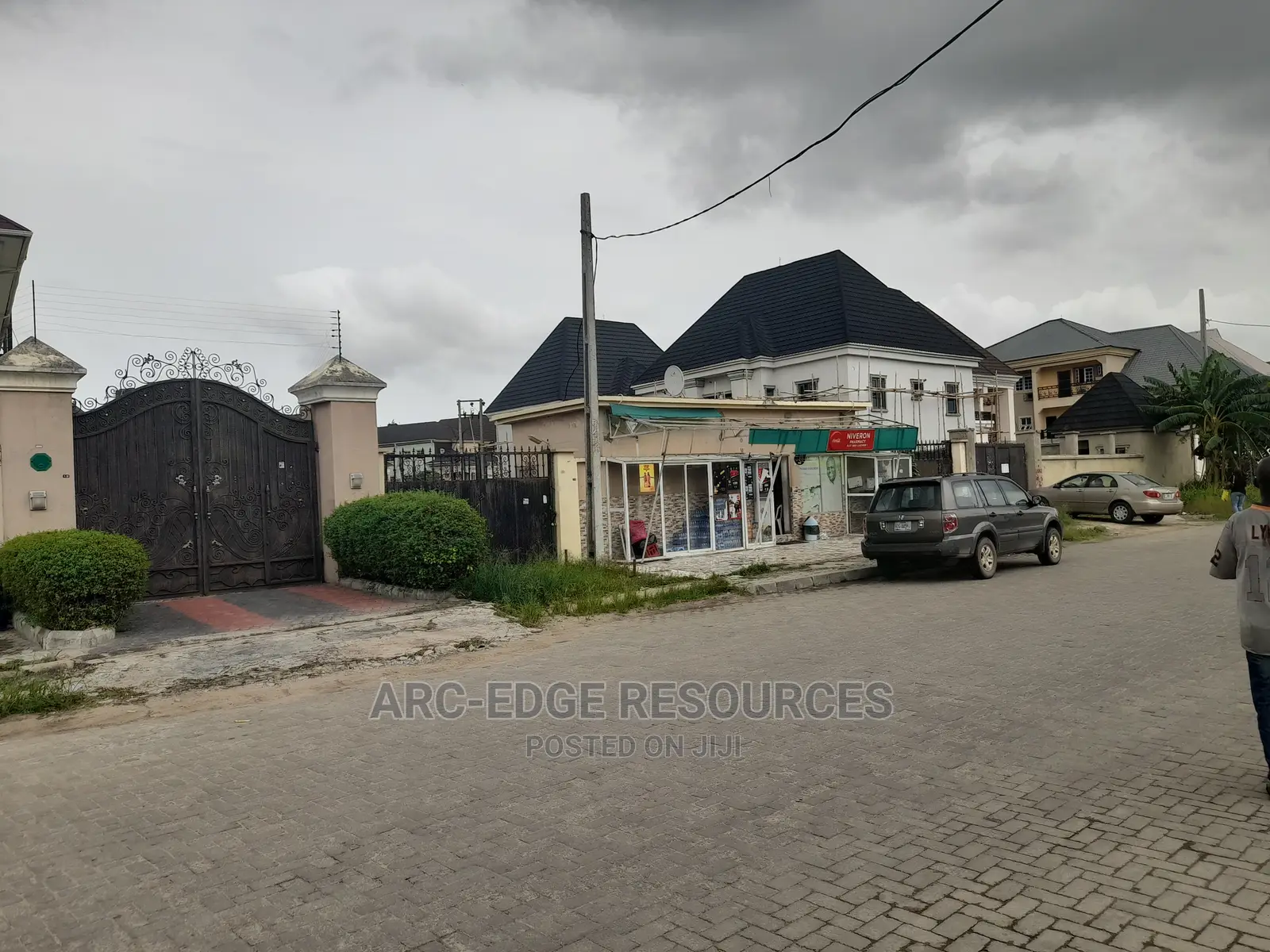 Large Full Plot of Solid and Dry Land in Lakeview Estate in Apple Junction