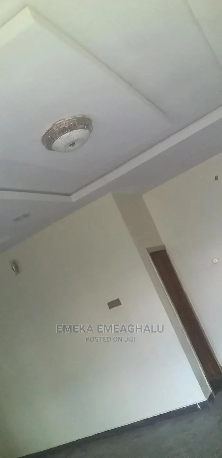 4bdrm Duplex in Off Ogui Road, Enugu for sale in Enugu