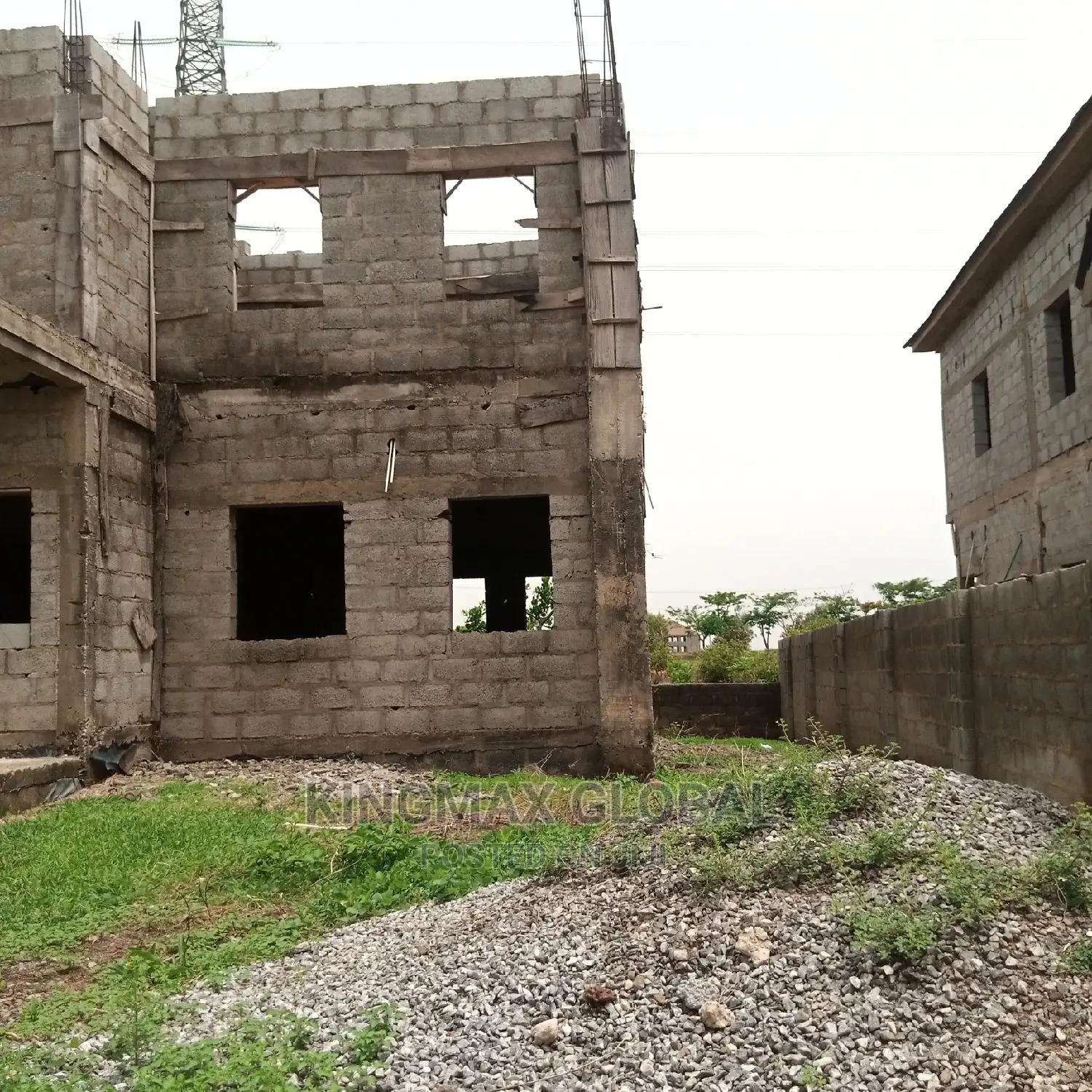 4bdrm Duplex in Sabon Lugbe for sale in Sabon Lugbe