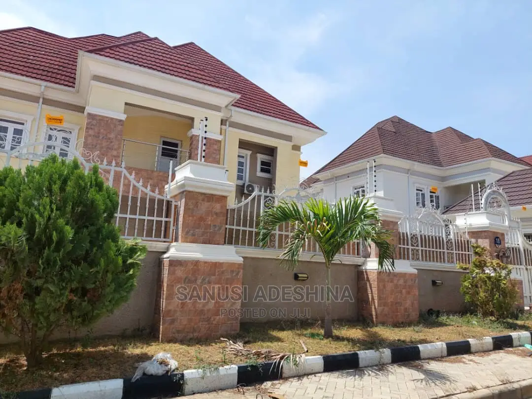 5bdrm Mansion in Efab Metropolitan, Gwarinpa for rent in Gwarinpa