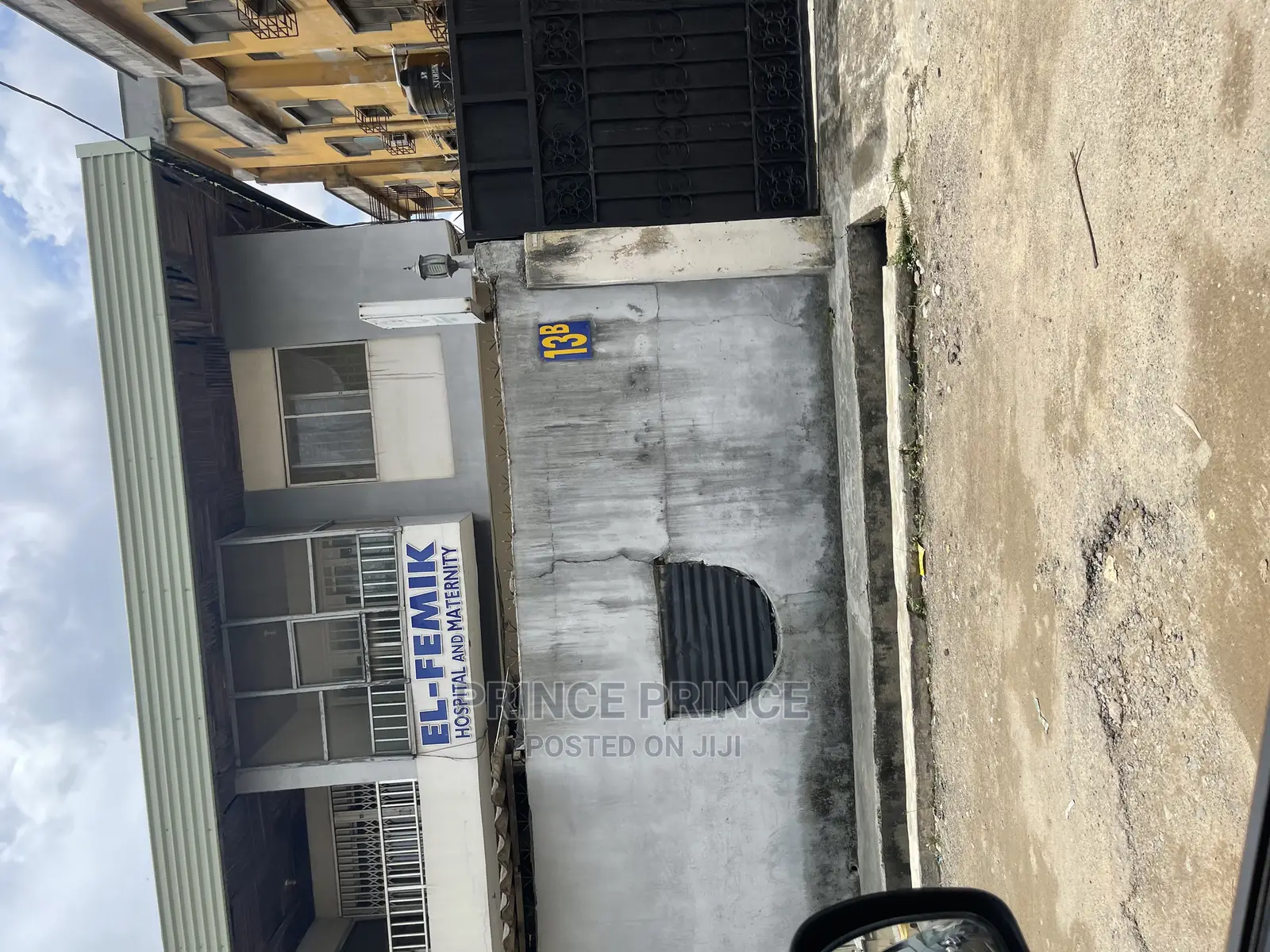 4bdrm Duplex in Surulere for Sale in Surulere