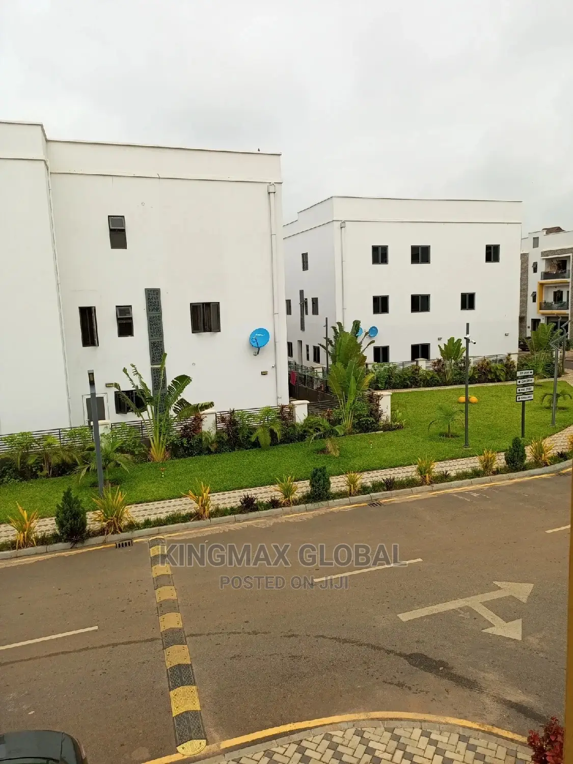 4bdrm Townhouse/Terrace in Wuye for Sale in Wuye