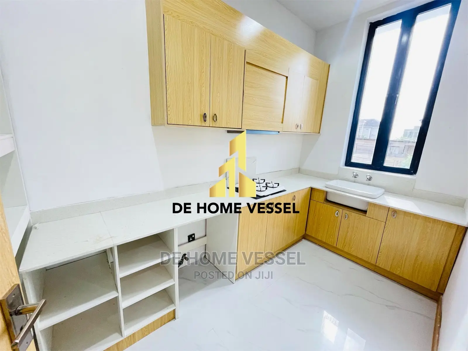 5bdrm Duplex in Osapa London for Sale in Osapa london