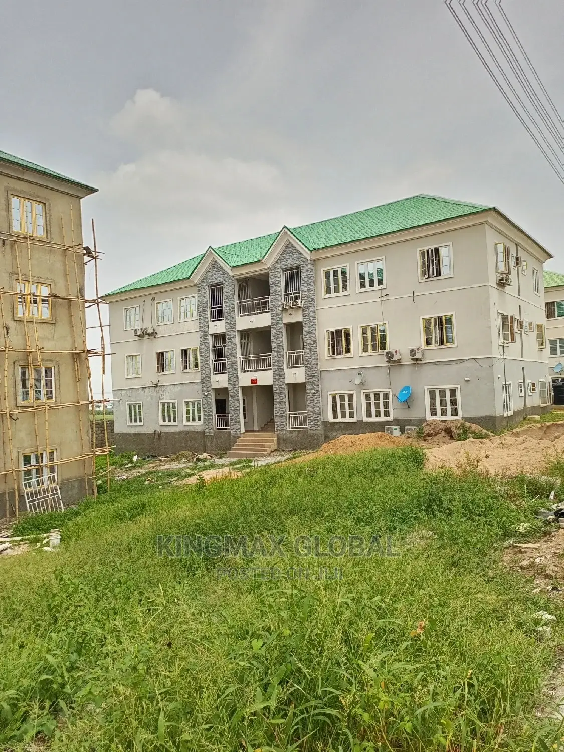 Distressed Sale: 3bedroom Flat at APDC Estate, Kubwa Express in Kubwa
