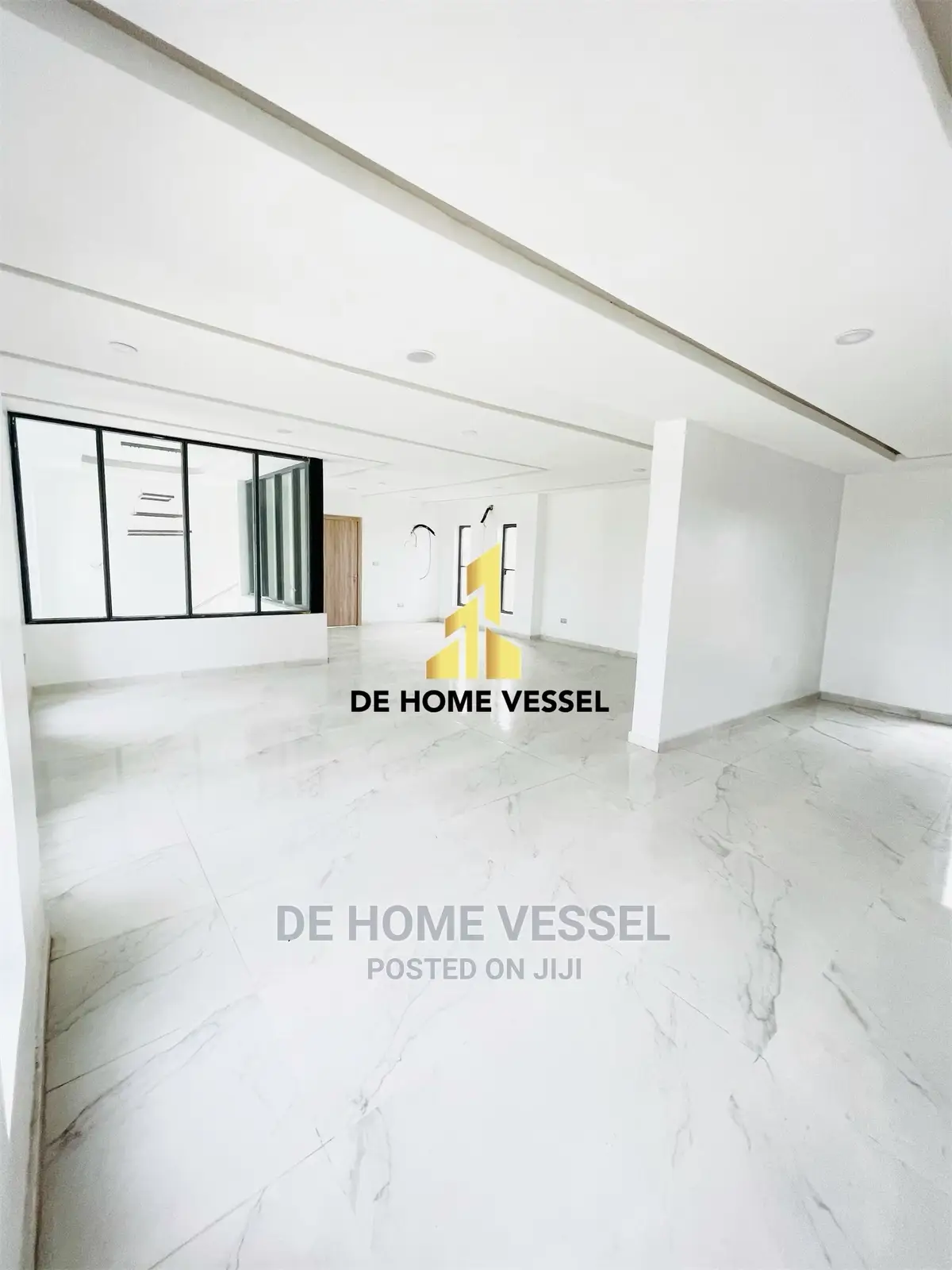 5bdrm Duplex in Osapa London for Sale in Osapa london