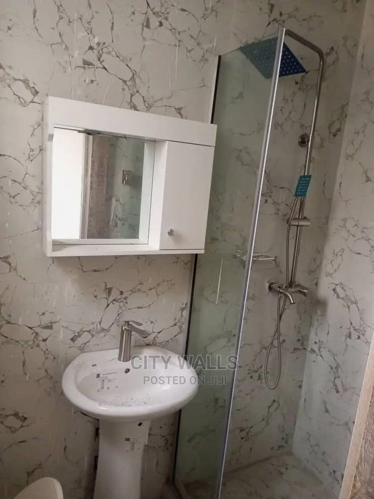 4bdrm Duplex in Chevron for rent in Chevron