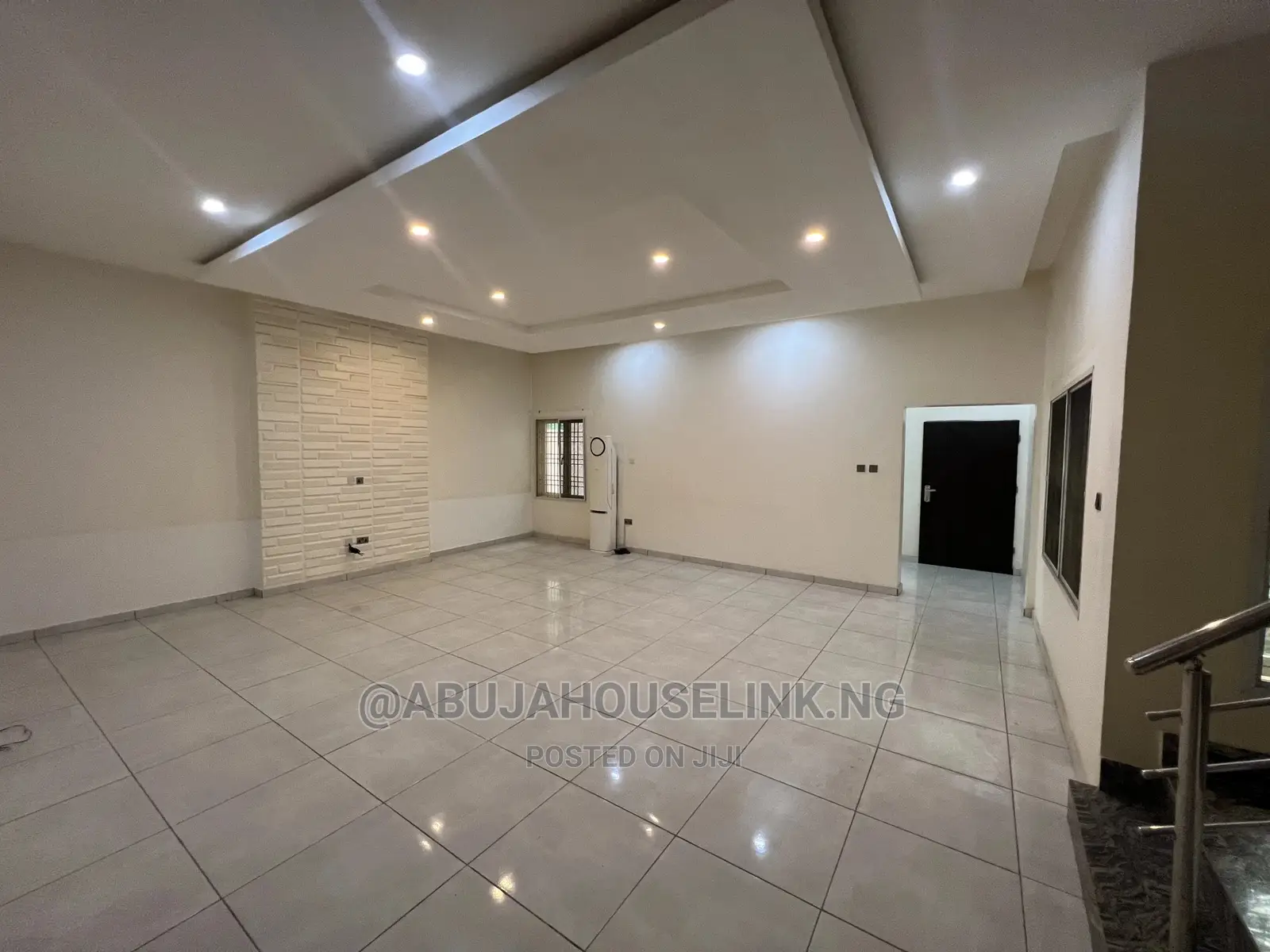 4bdrm Duplex in Guzape for sale in Guzape District