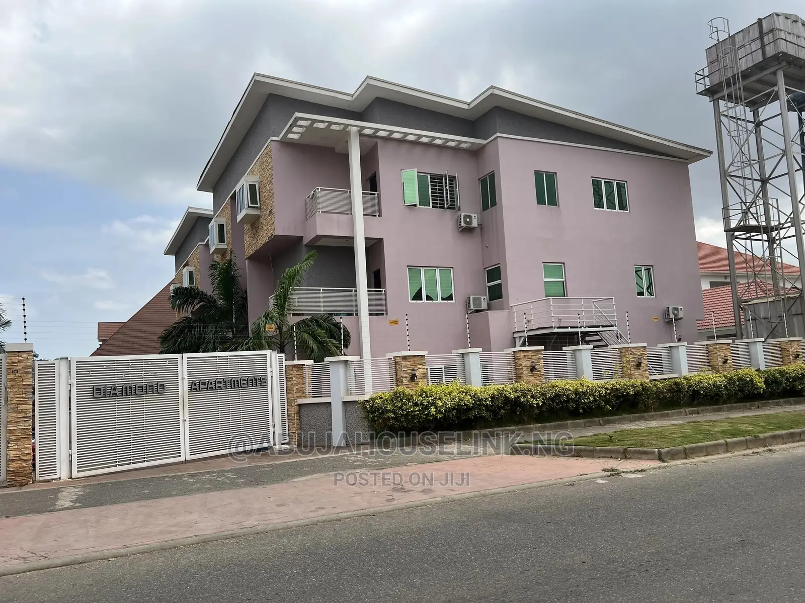 4bdrm Duplex in Guzape for sale in Guzape District
