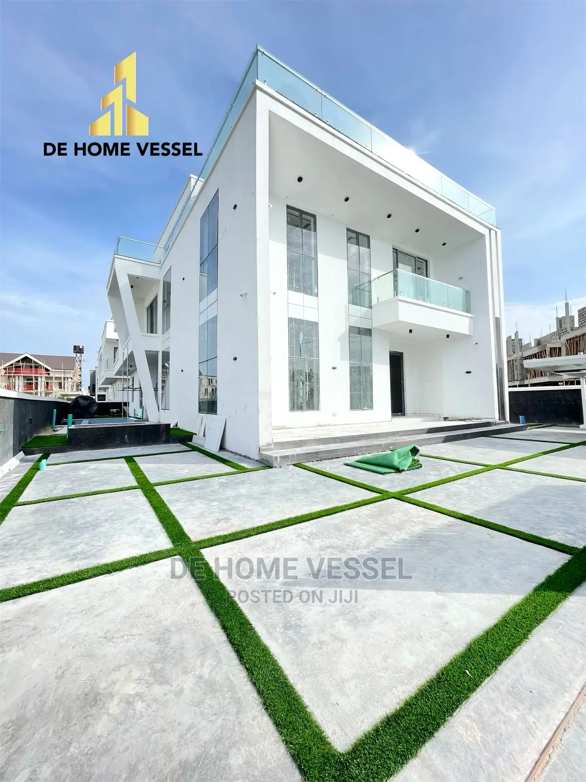 5bdrm Duplex in Osapa london for sale in Osapa london
