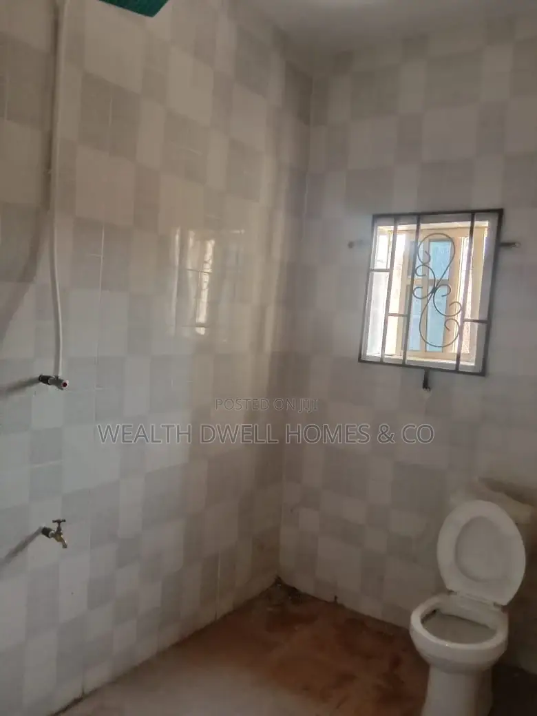 3bdrm Bungalow in Alagbaka Estate, Akure for rent in Akure