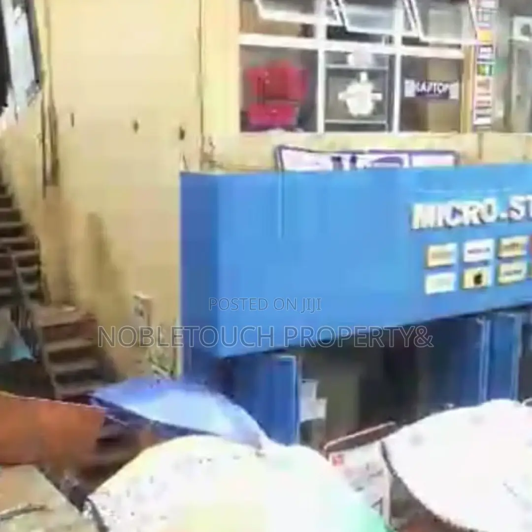 149 Lock Up Shops at Ikotun Bus Stop Ikotun Lagos in Ikotun / Ikotun/Igando