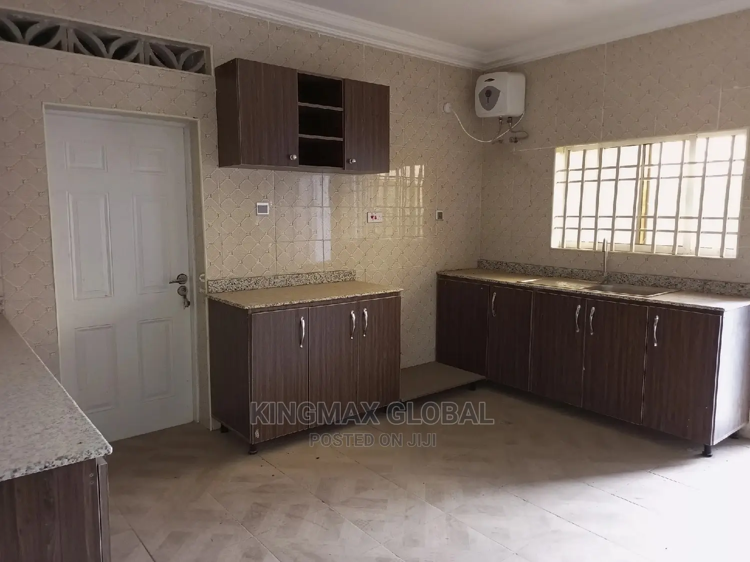 4bdrm Duplex in Gaduwa for sale in Gaduwa
