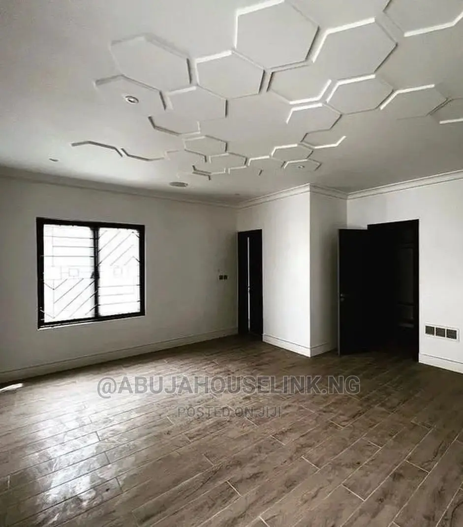 6bdrm Mansion in Guzape for sale in Guzape District