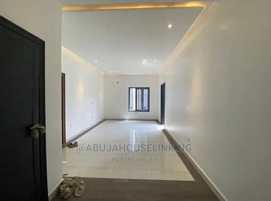 5bdrm Duplex in Katampe Extension for sale in Katampe Extension
