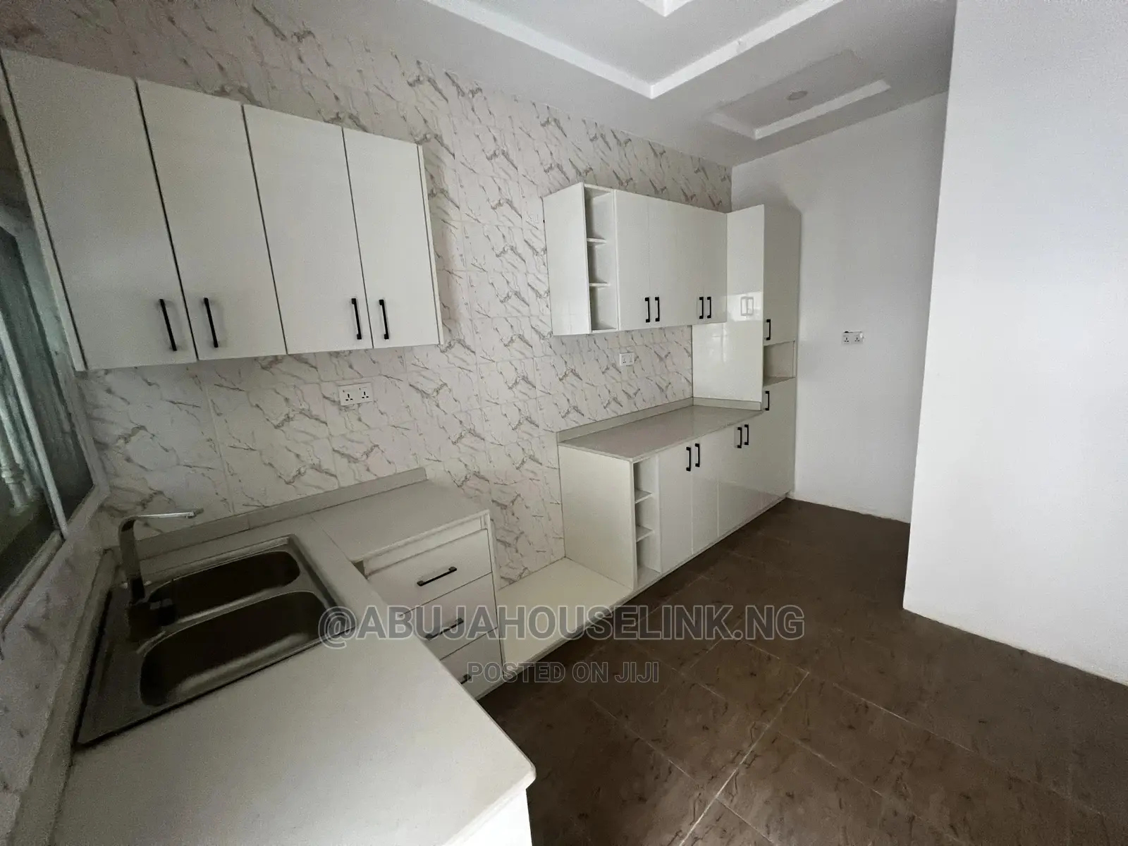 4bdrm Duplex in Gwarinpa for sale in Gwarinpa