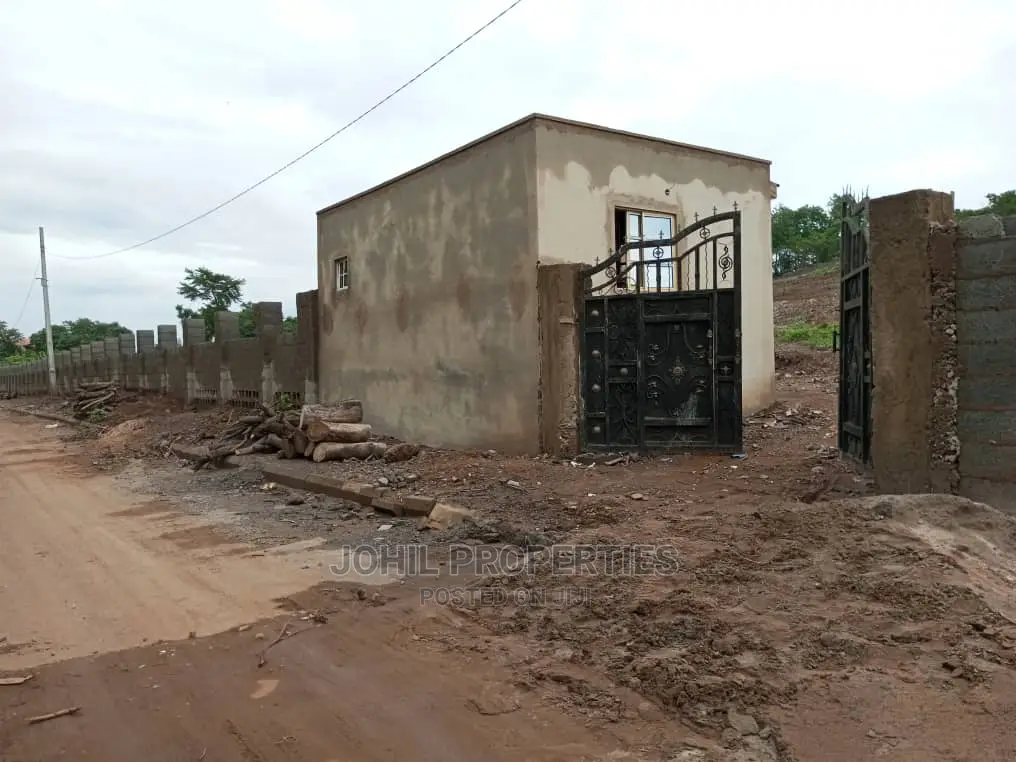 6100sqm Commercial Non - Specified for Sale Gwarinpa, Abuja. in Gwarinpa